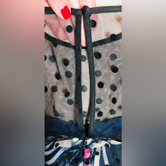 Eliza J Dress Size 8 suitable for preteen through 99 🤍 - Picture 3 of 7